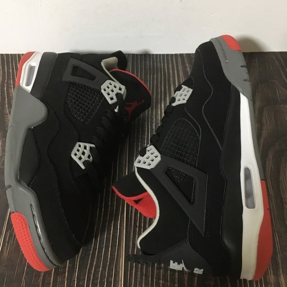 New - Nike Air Jordan 4 Retro Bred - Picture 5 of 8